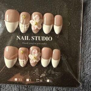 French Tip Press-On Nails with 3D Flower Accent